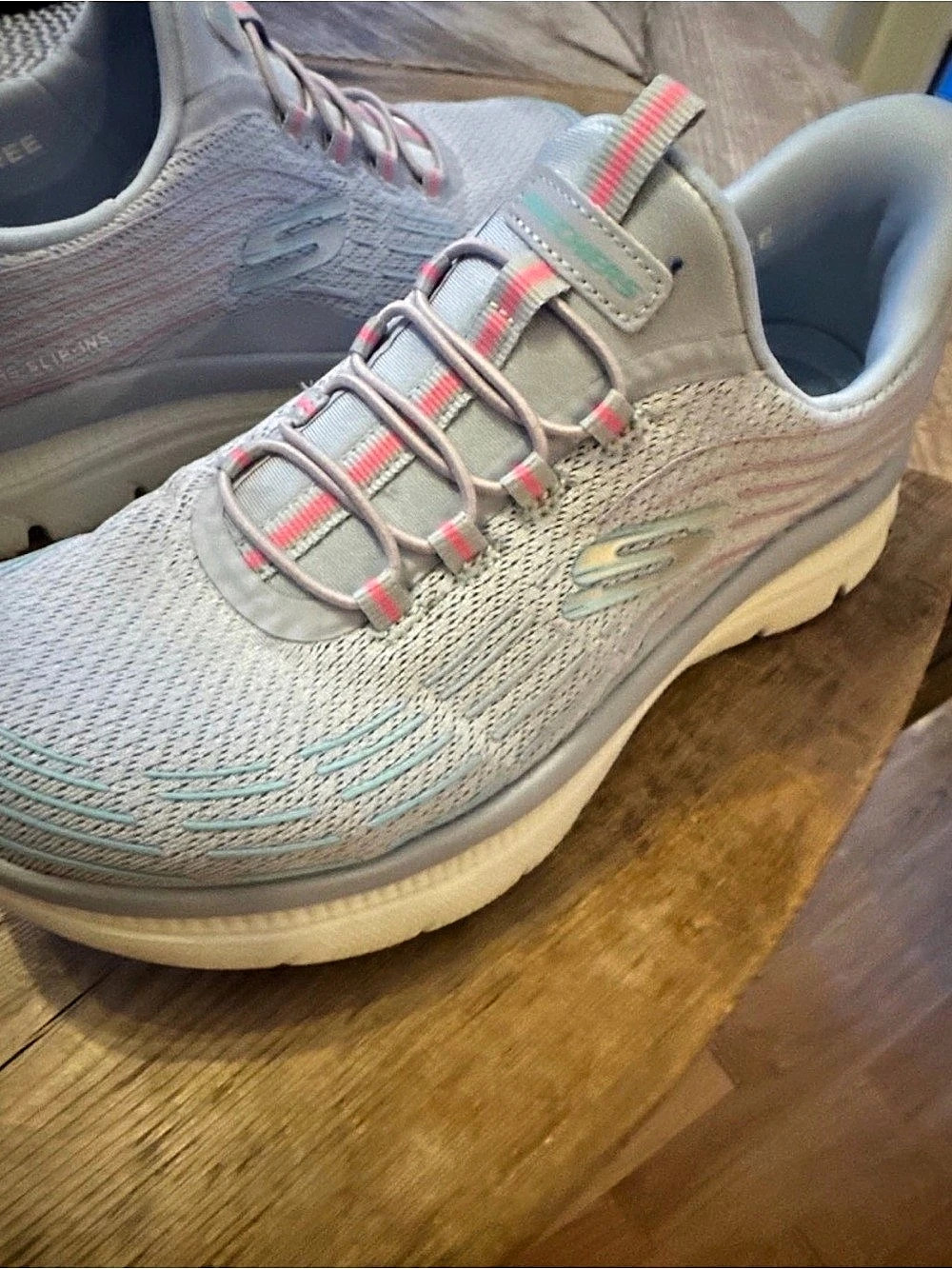 Skechers Hands Free Slip-ins: Summits Plus Sneakers Gray & Pink US 7